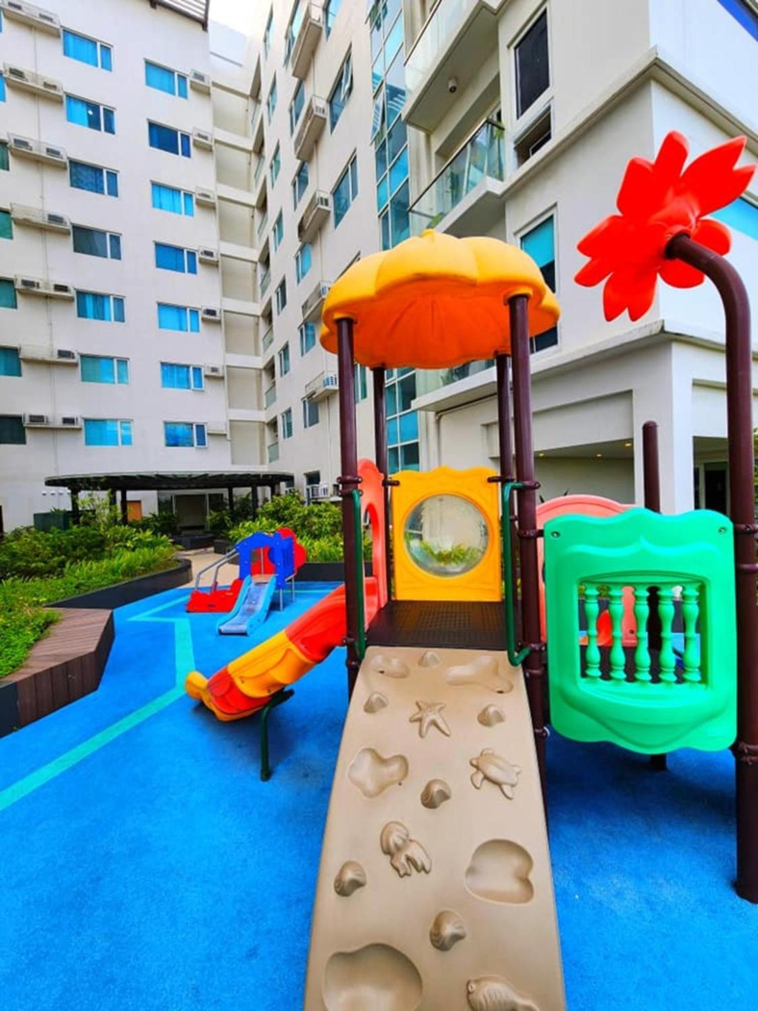 Megaworld Furnished Studio Near Mall/Marriott/Icc Iloilo City Dış mekan fotoğraf
