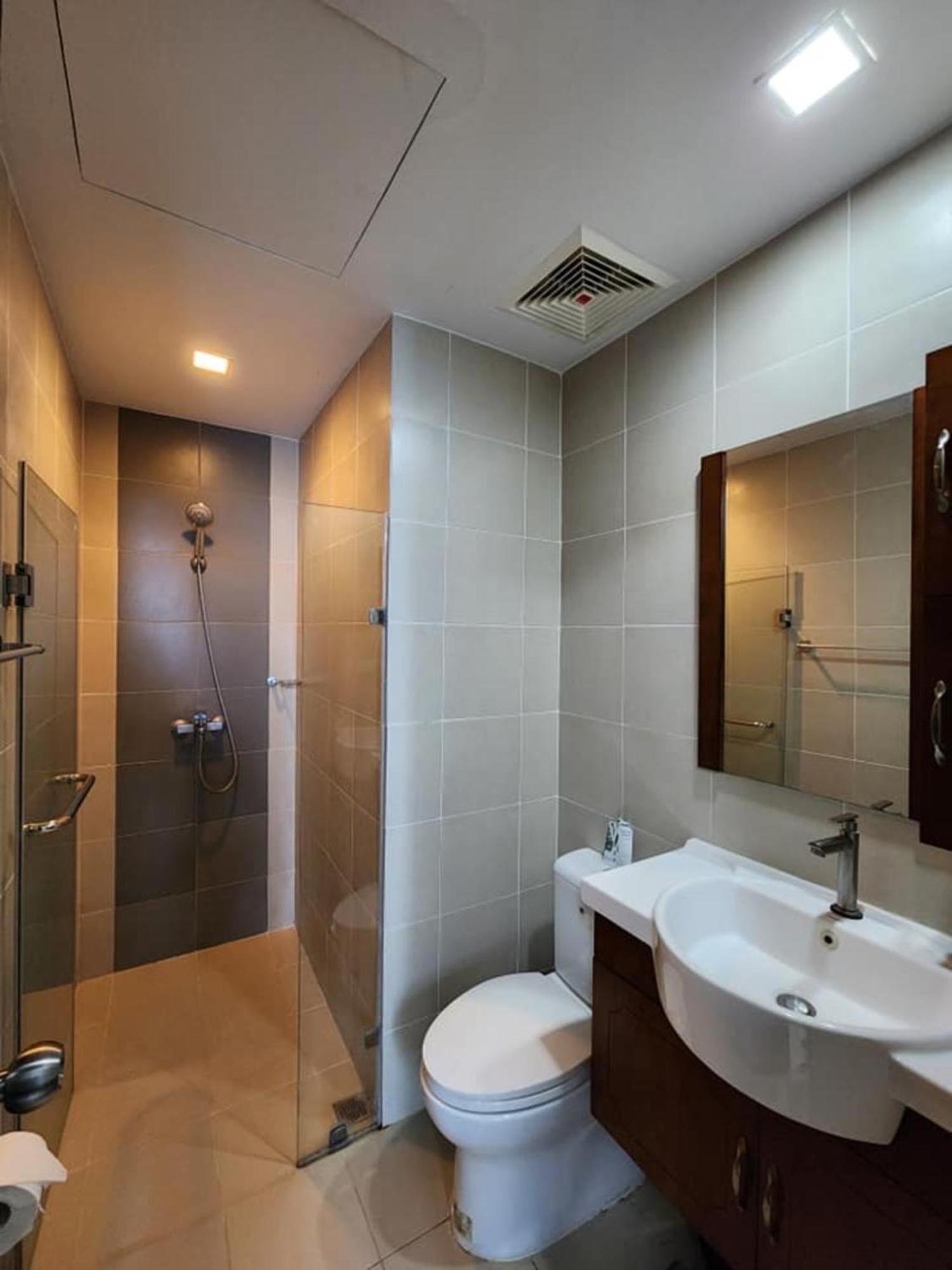 Megaworld Furnished Studio Near Mall/Marriott/Icc Iloilo City Dış mekan fotoğraf